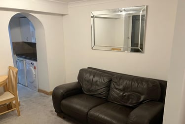 1 bed studio, Alexandra Place studio, Mutley, Plymouth, PL47JP - Image 8